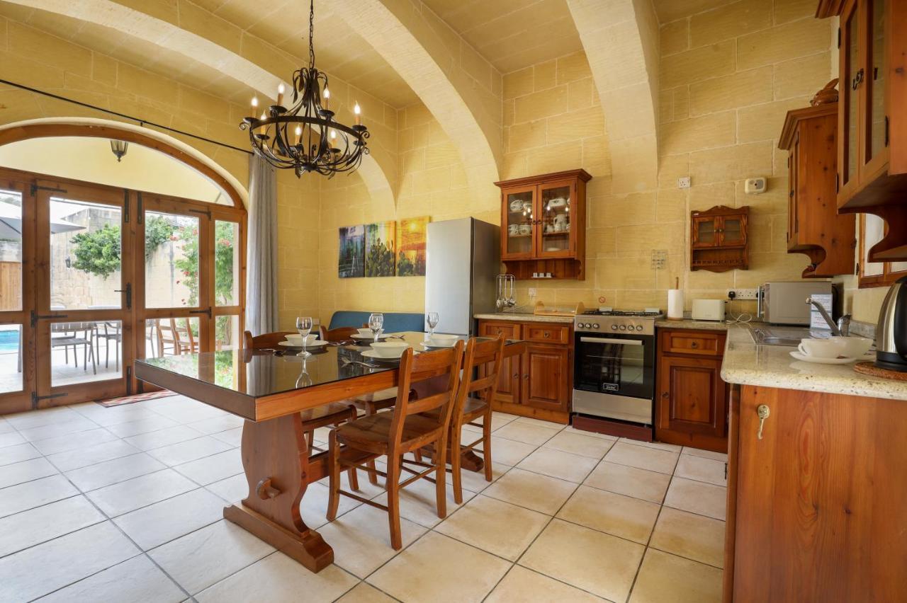 Superb Maltese Farmhouse With Private Pool Villa Victoria Exteriör bild